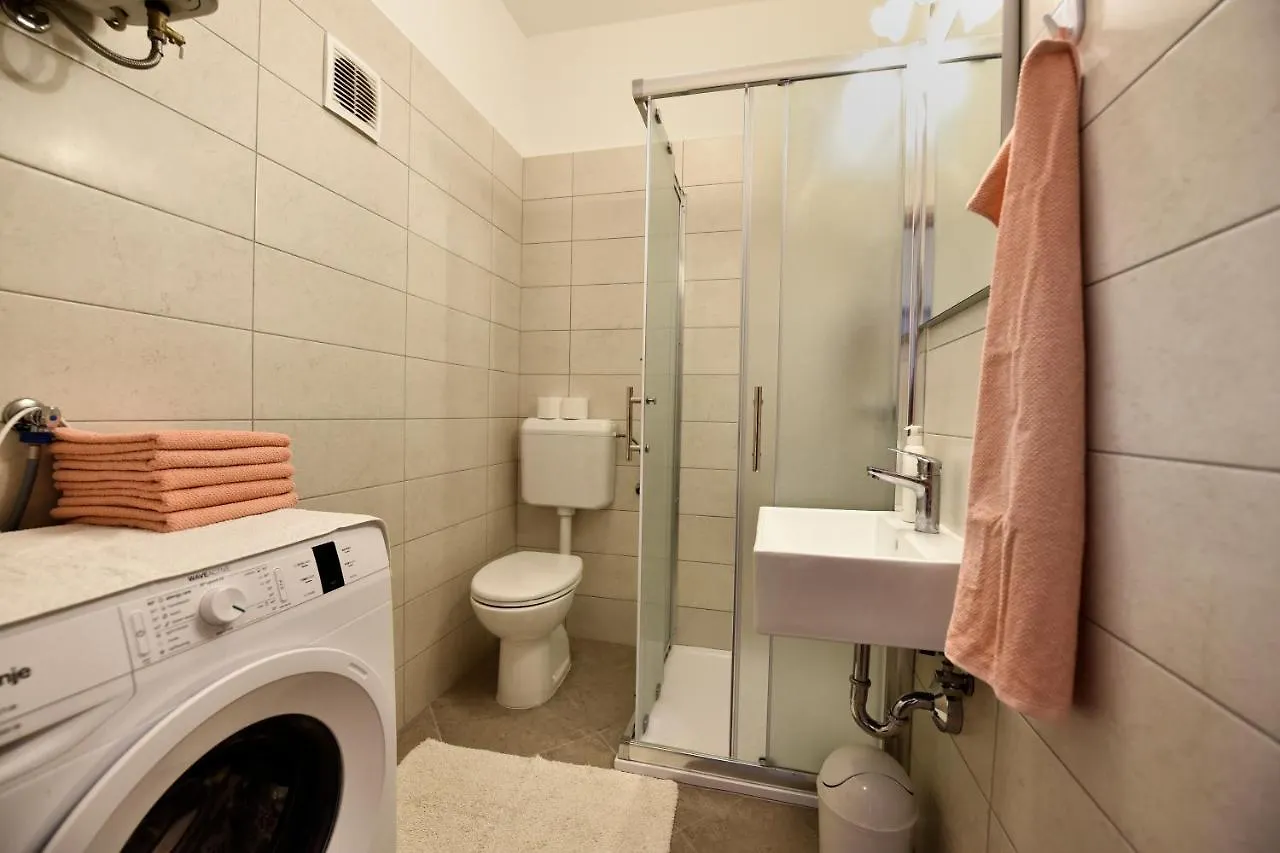 Apartmani Irena Arvaj Porec Apartment