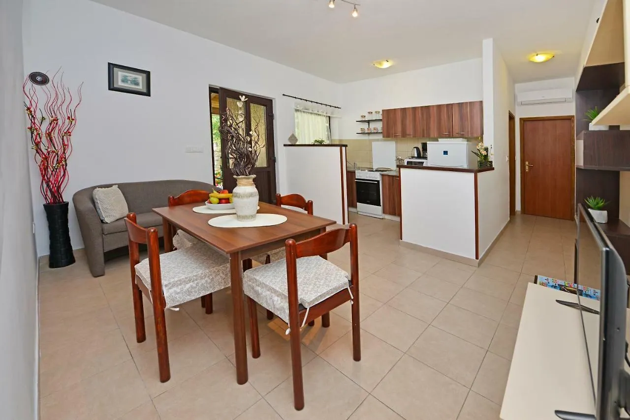 Apartment Apartmani Irena Arvaj Porec Croatia